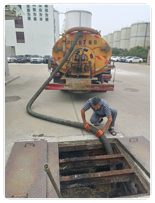 新竹镇隔油池清掏